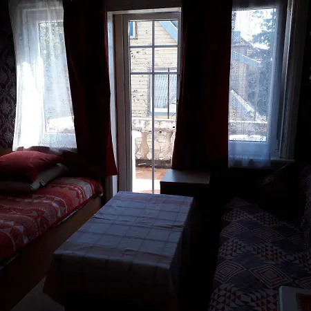 Kambariu Nuoma Nuosavame Name Palangos Centre, 550m Iki Juros